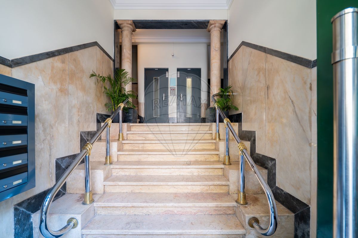 Apartamento T5 à venda em Lisboa