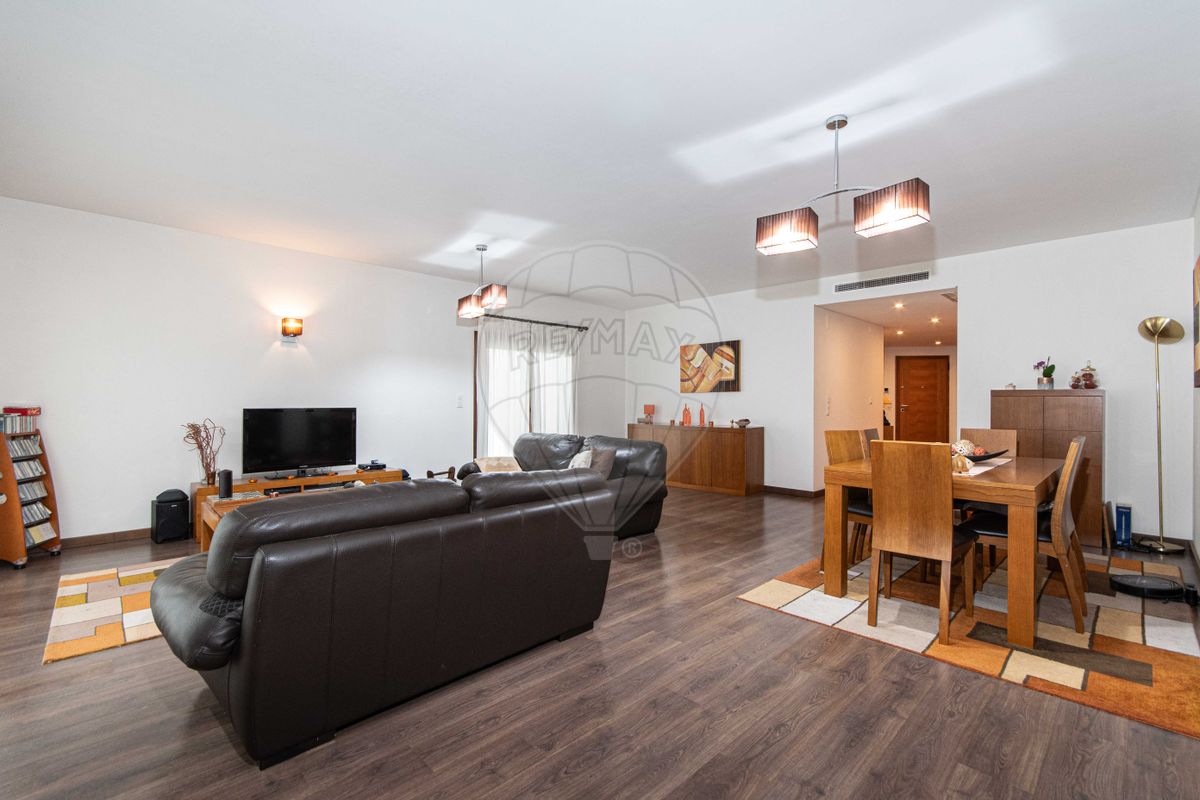 Apartamento T4 de luxo à venda em Vila Franca de Xira