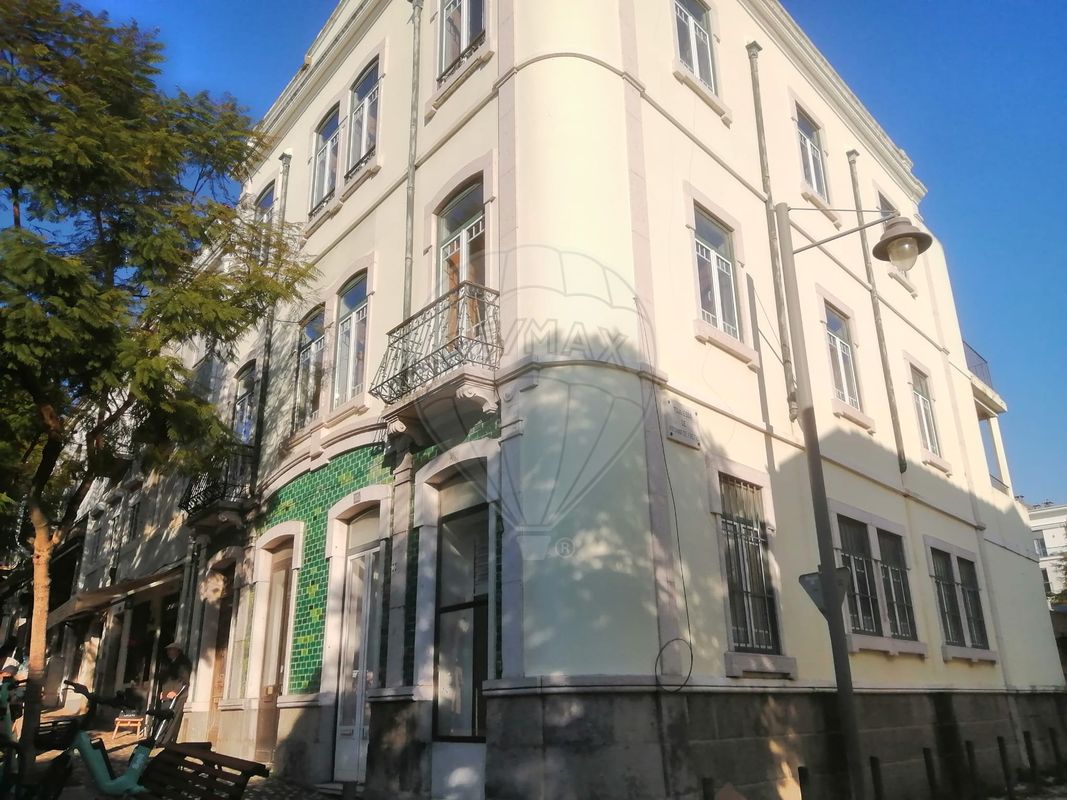 Prédio  à venda em Lisboa