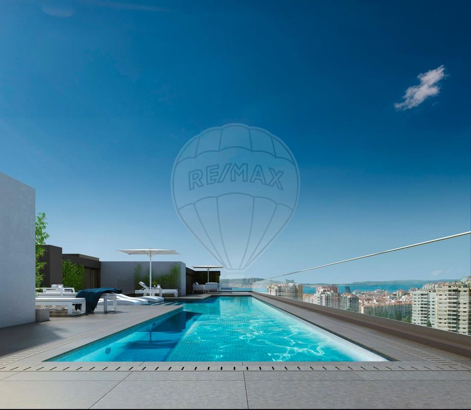 Apartamento T3 à venda em Miraflores