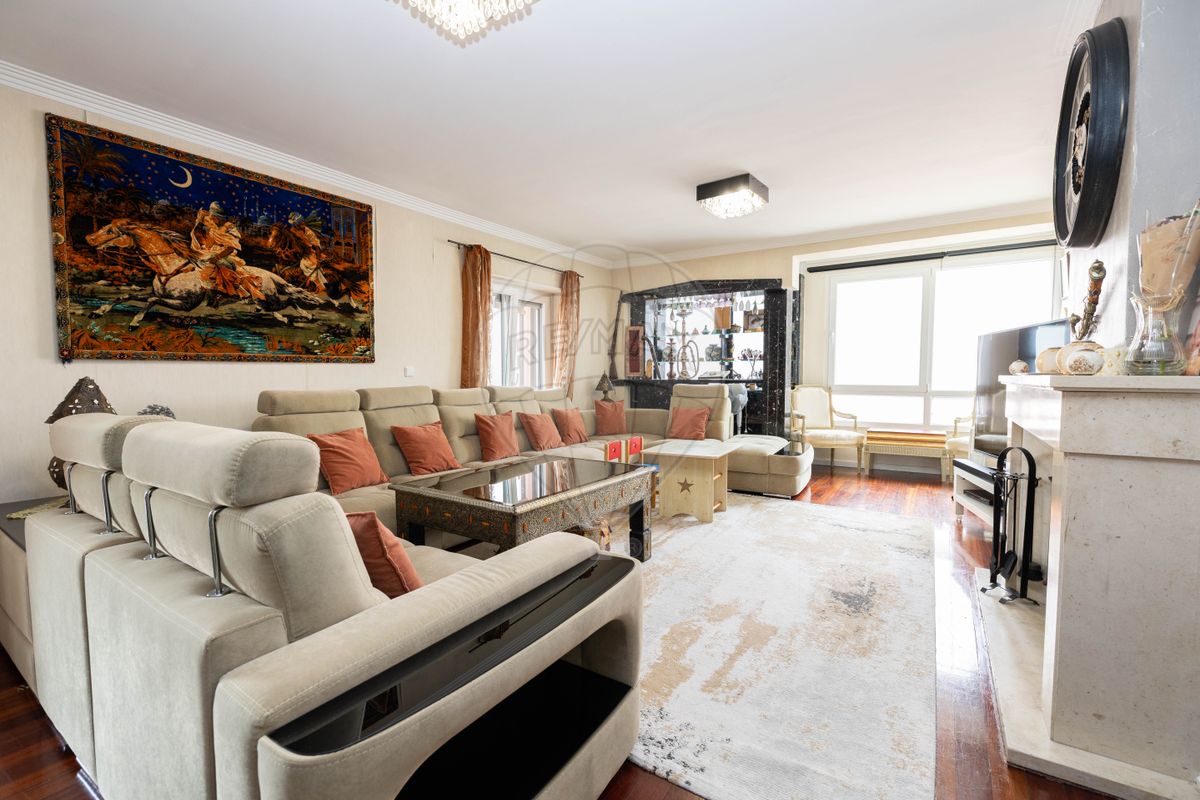 Apartamento T3 à venda em Cascais