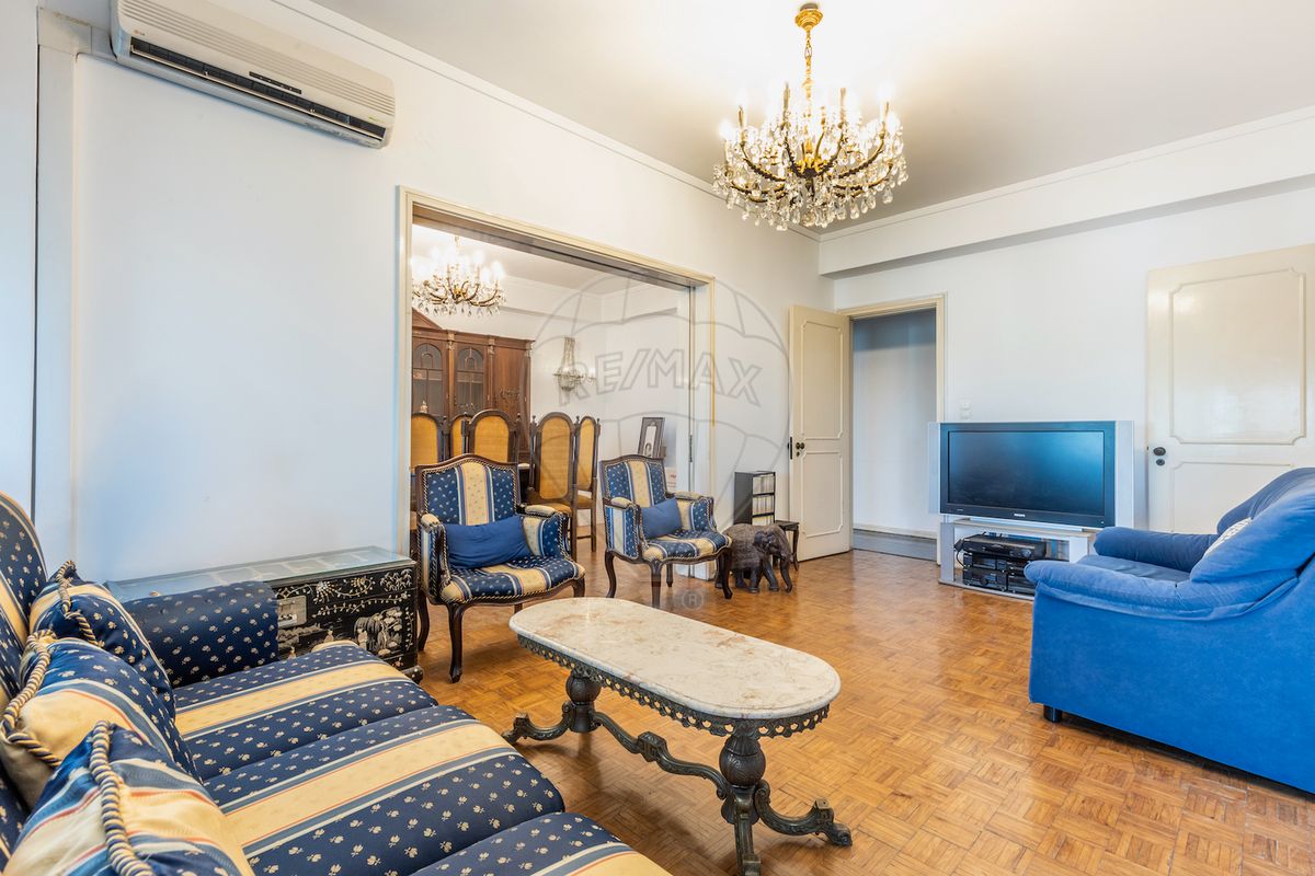 Apartamento T5 à venda em Lisboa