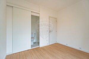 Apartamento T3 à venda em Coimbra(Sé Nova,Sta Cruz,Almedina e S.Bartolomeu)