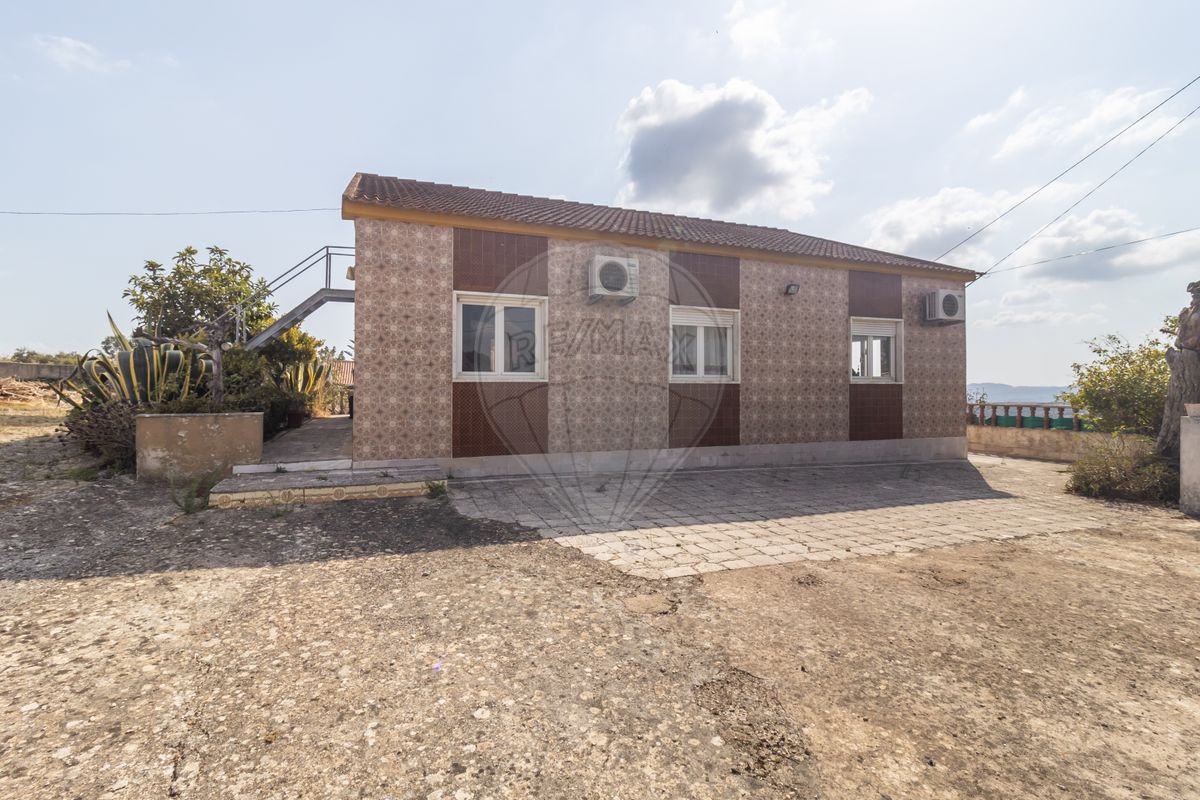 Moradia T2 à venda em Arruda dos Vinhos