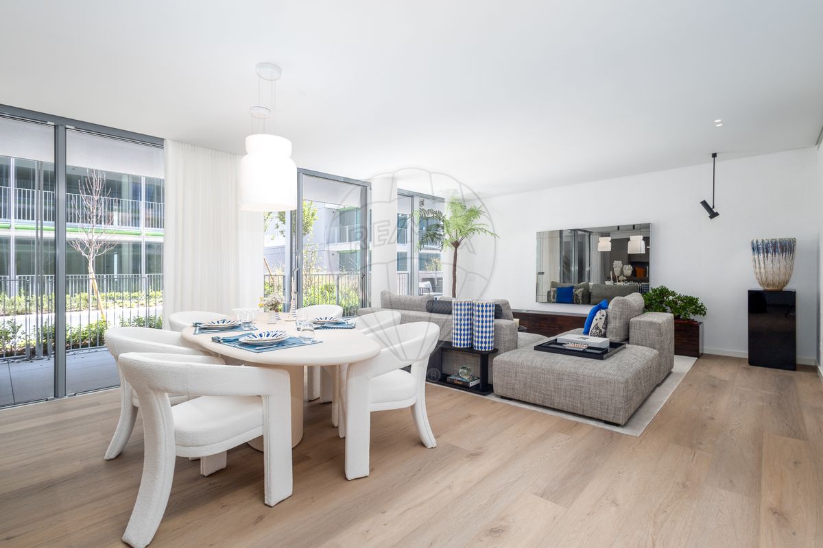 Apartamento T2 de luxo à venda em Braço de Prata