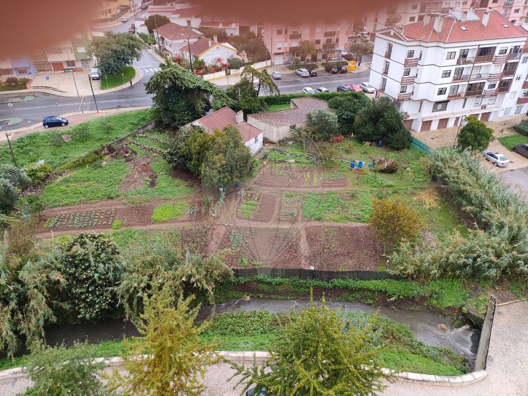 Terreno  à venda em Sintra