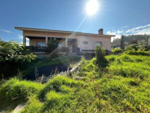 Moradia T5 à venda em Bolfiar