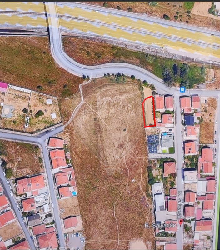 Terreno  à venda em Odivelas
