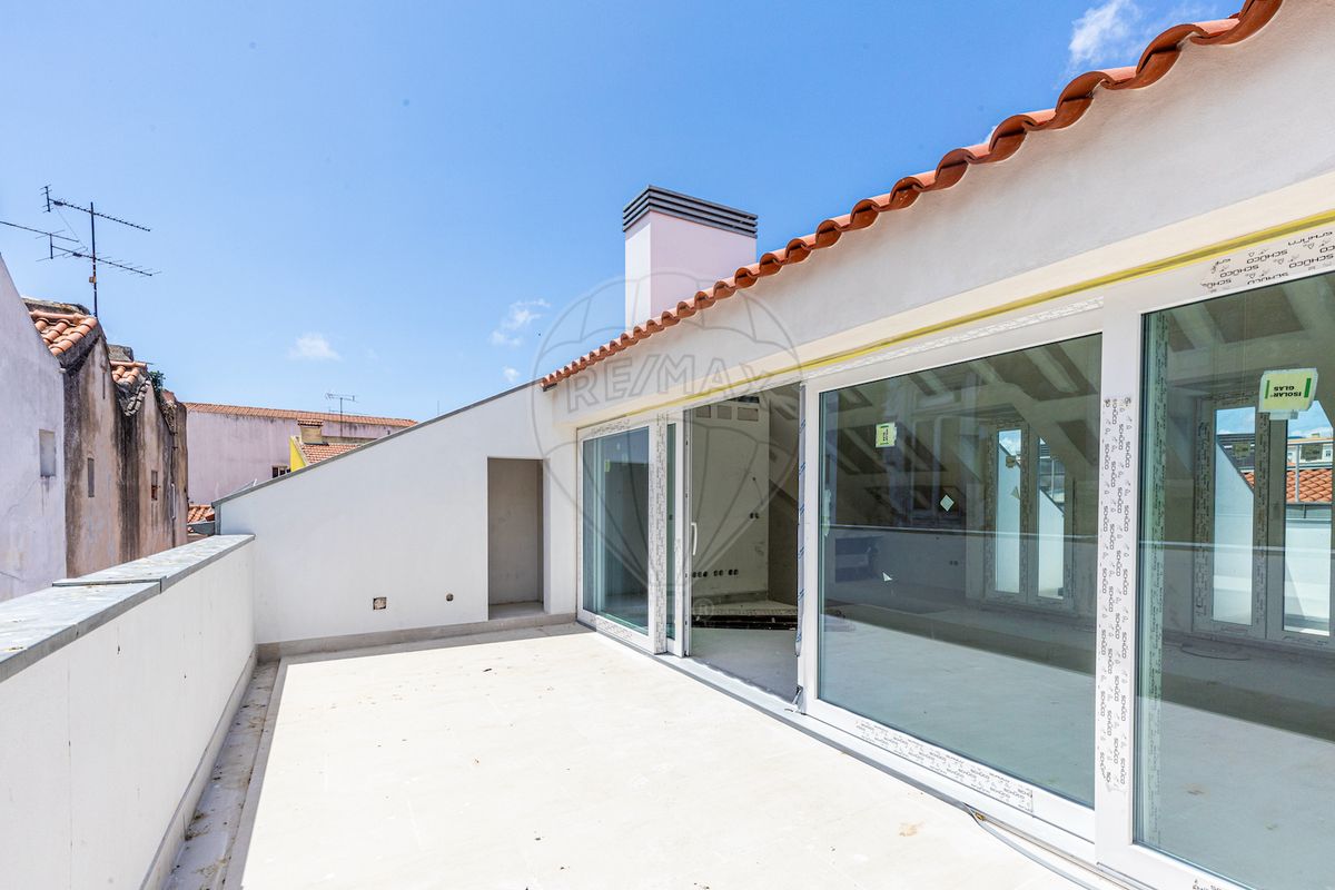 Moradia T4 à venda em Lisboa