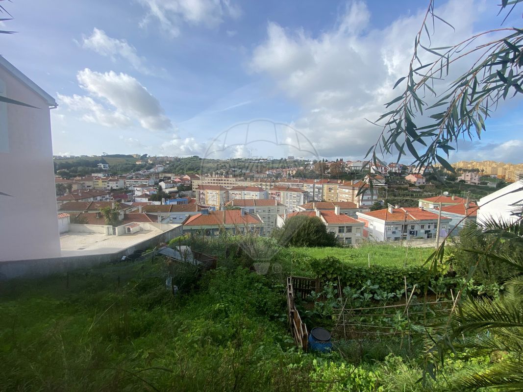 Terreno  à venda em Loures