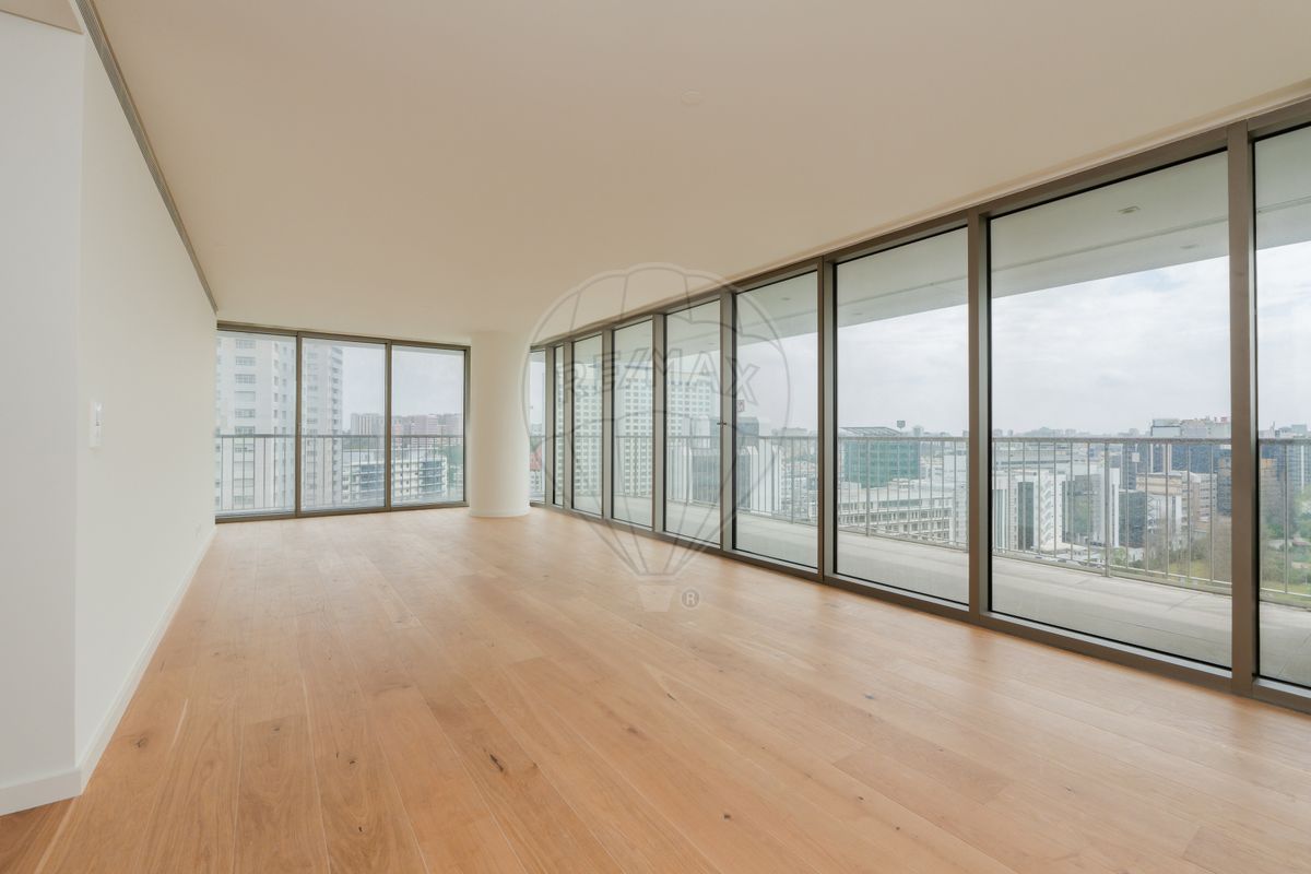 Apartamento T3 à venda em Lisboa