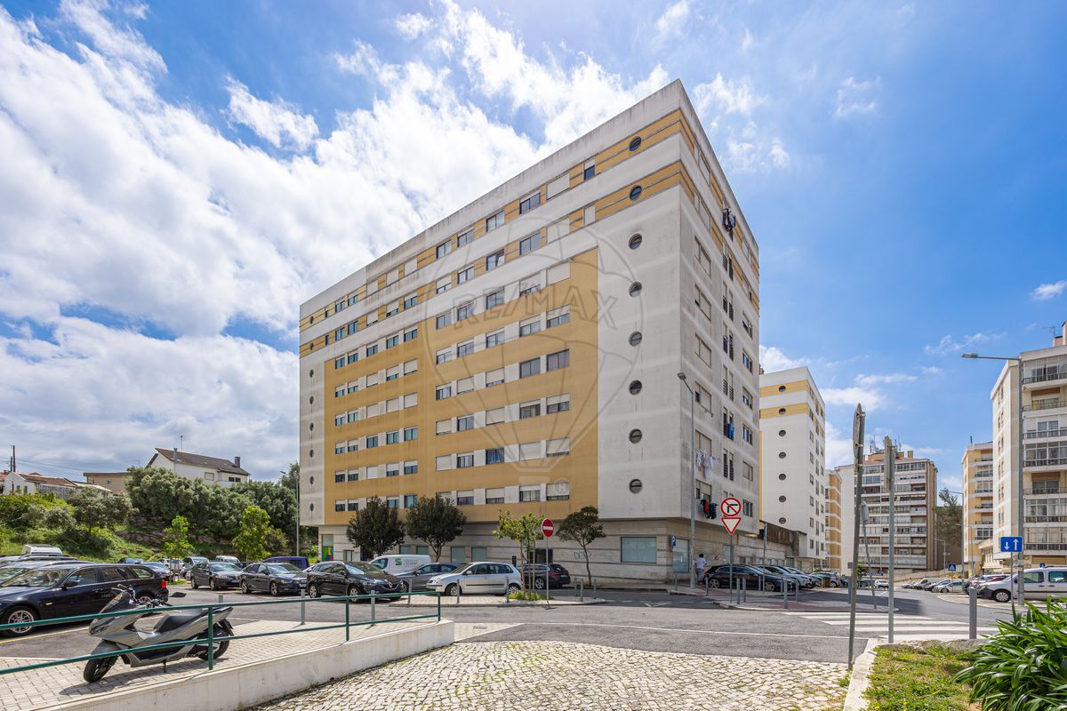 Apartamento T3 à venda em Sintra
