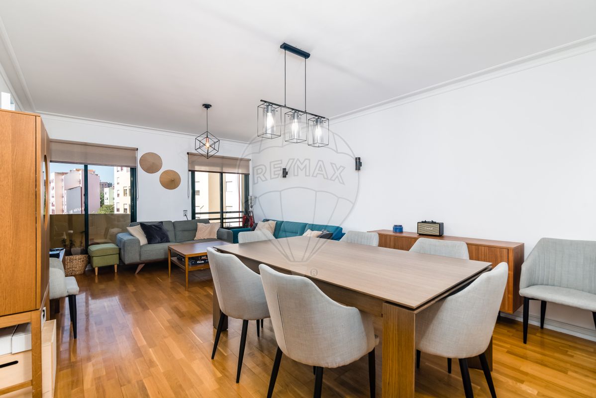 Apartamento T5 à venda em Vila Franca de Xira