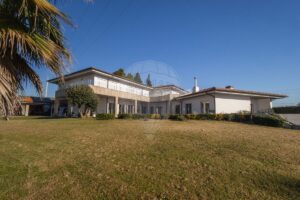 Moradia T5 à venda em Guimarães