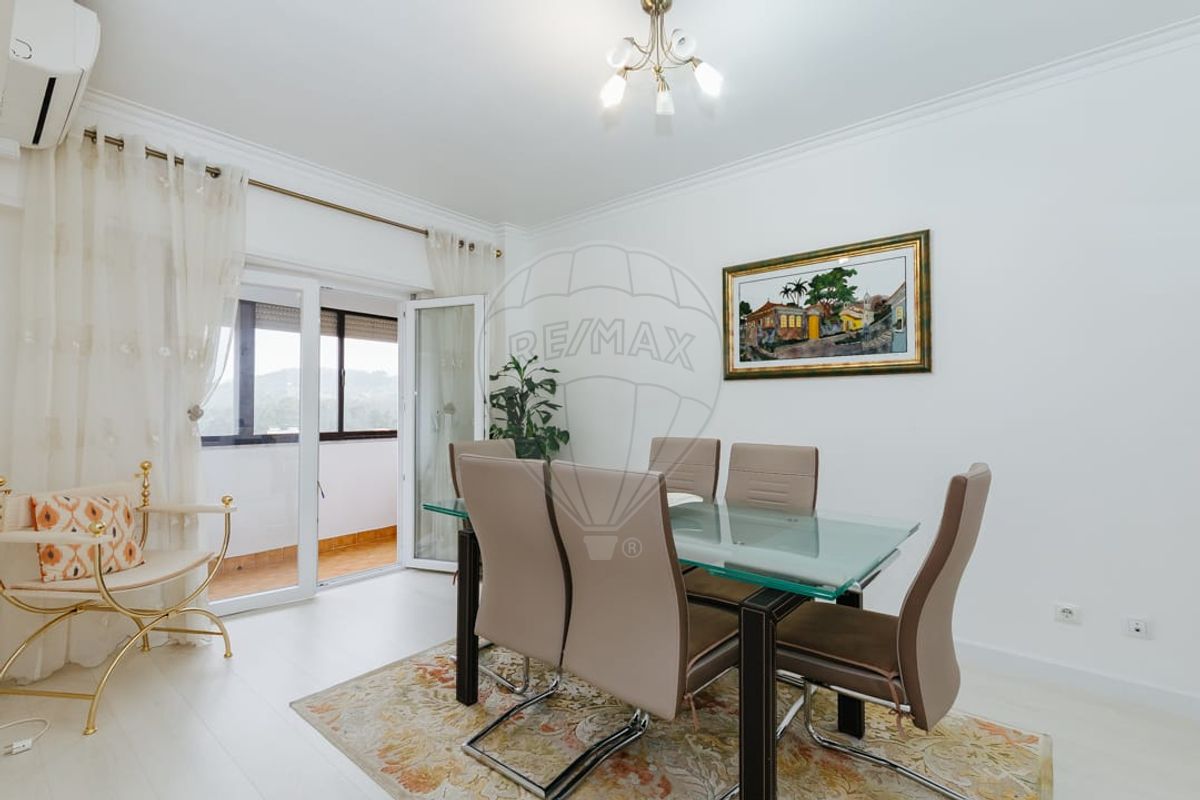 Apartamento T3 à venda em Sintra