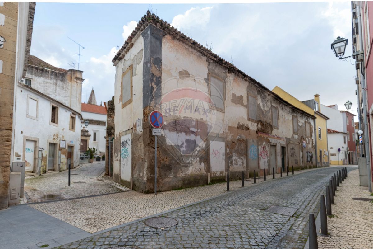 Prédio  à venda em Torres Vedras