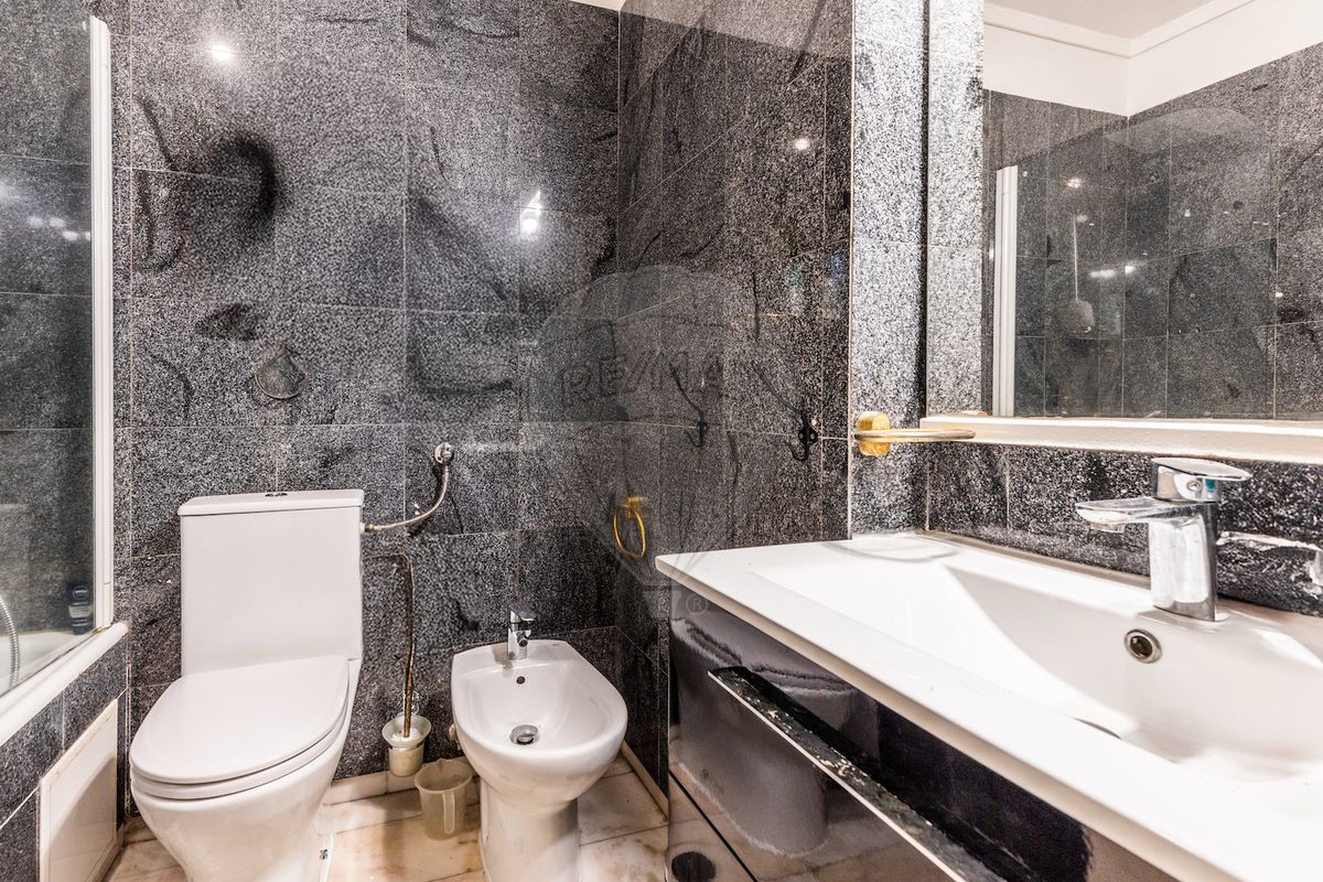 Apartamento T5 à venda em Lisboa