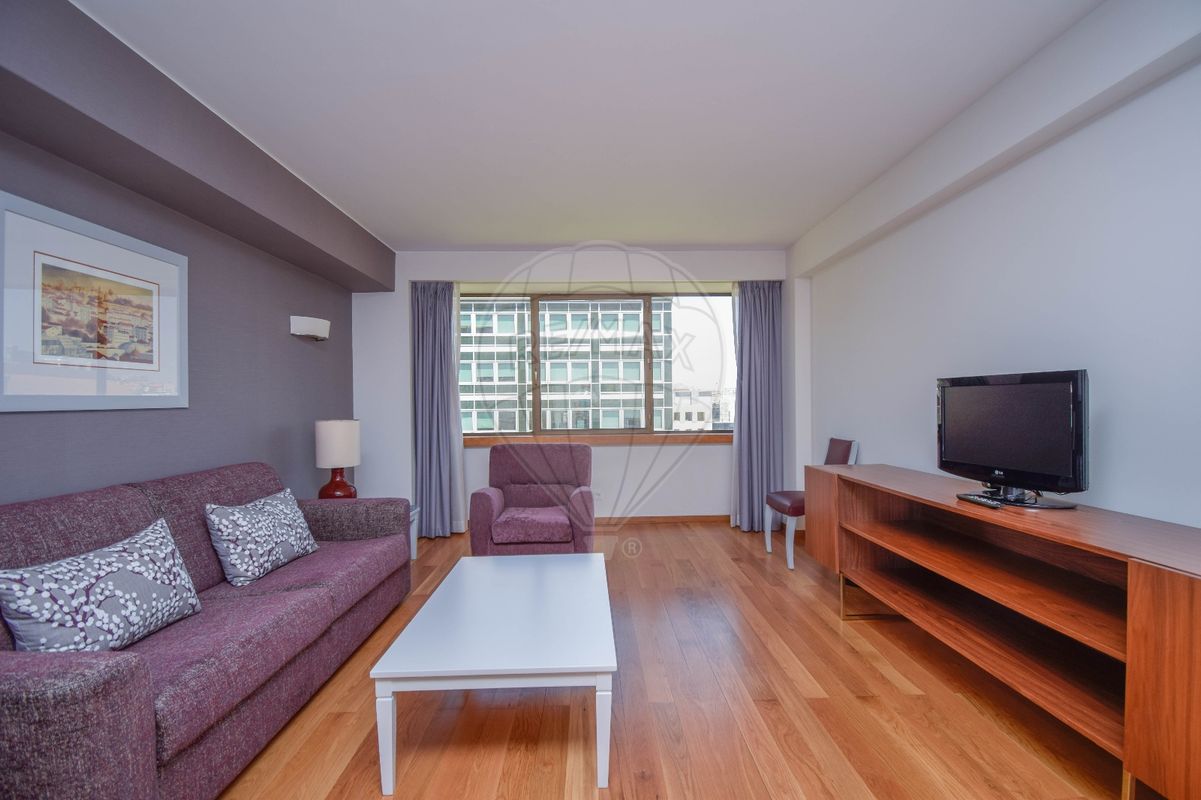 Apartamento T1 à venda em Rua Castilho