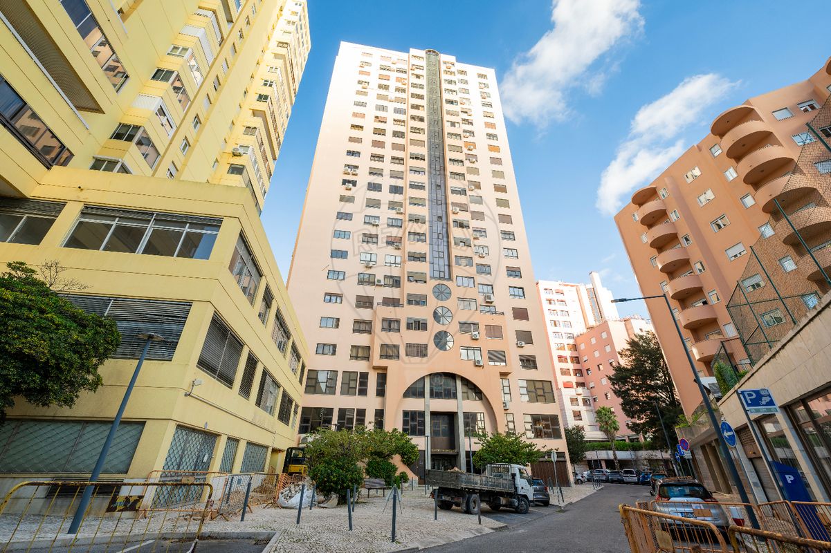 Apartamento T3 à venda em Lisboa
