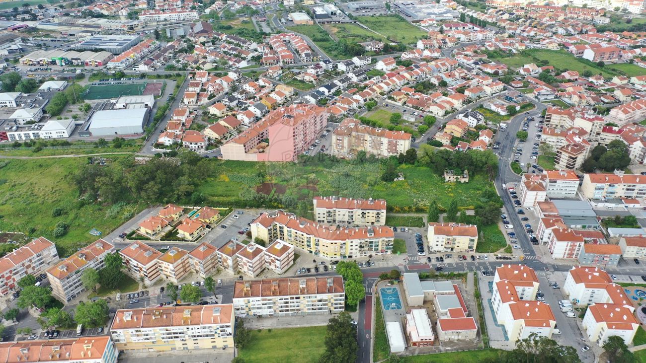 Terreno  à venda em Sintra