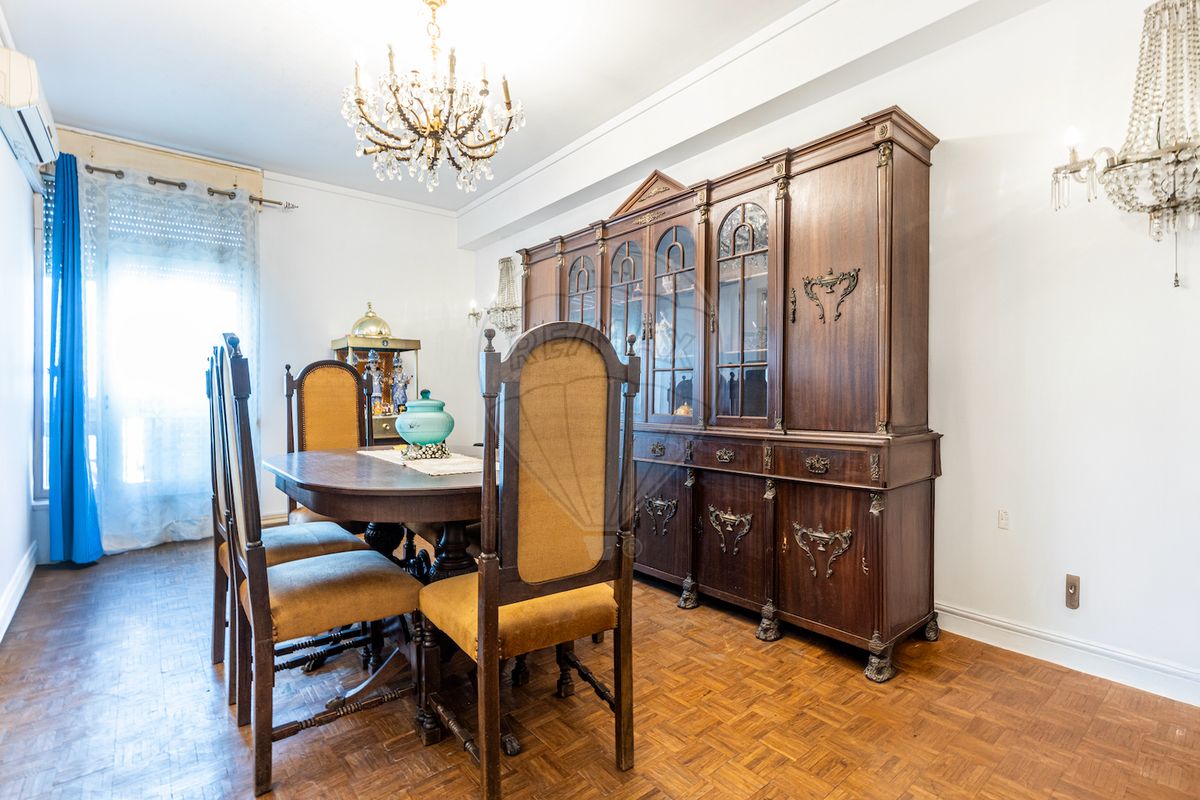 Apartamento T5 à venda em Lisboa