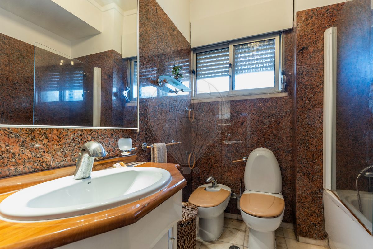 Apartamento T5 à venda em Lisboa