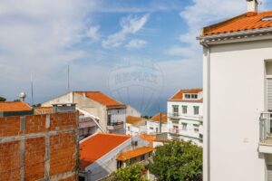 Apartamento T3 à venda em Nazaré