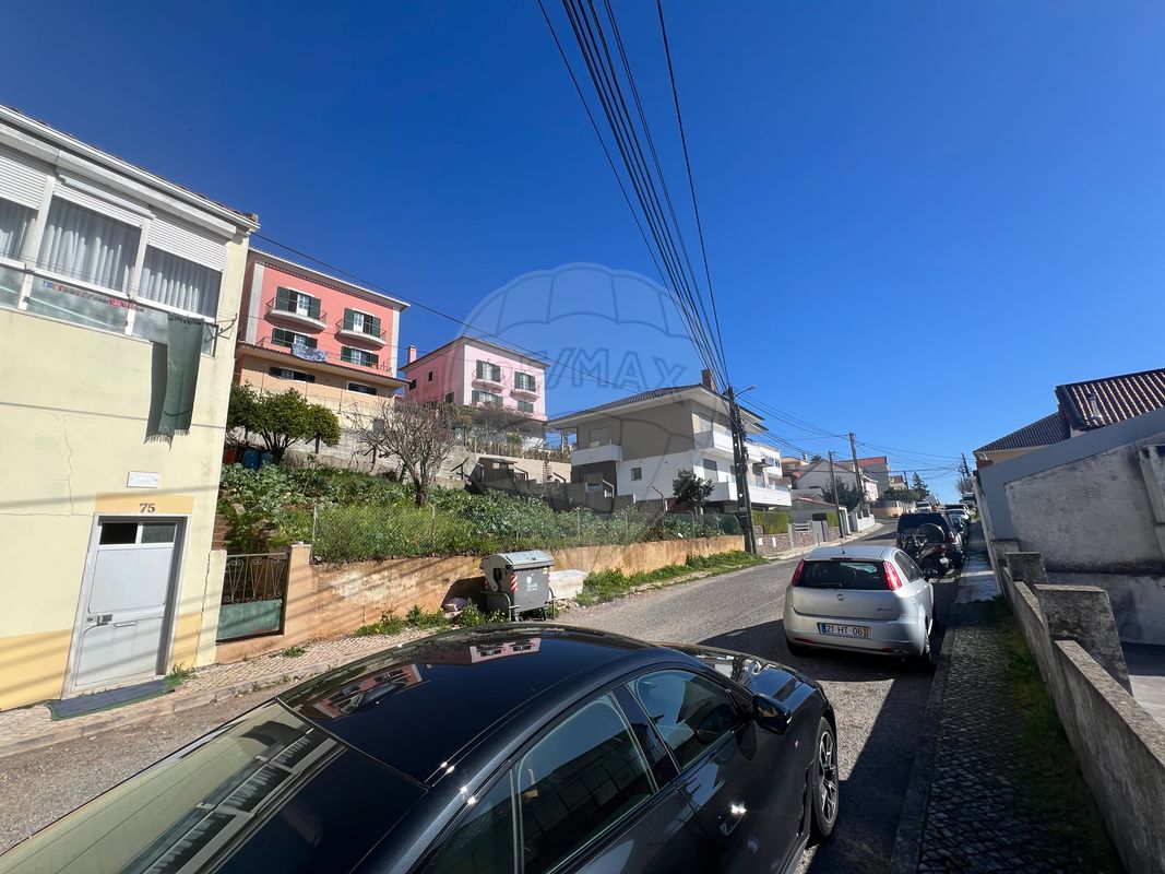 Terreno  à venda em Odivelas