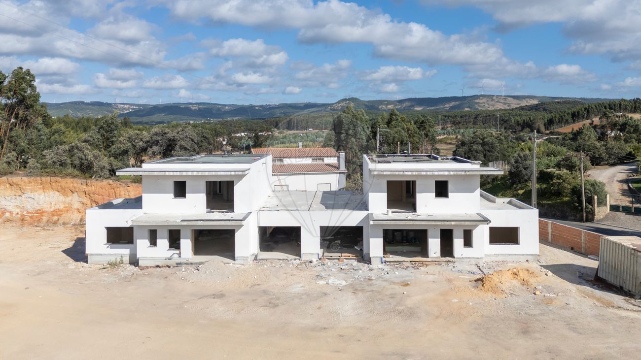 Moradia T3 à venda em Ameal
