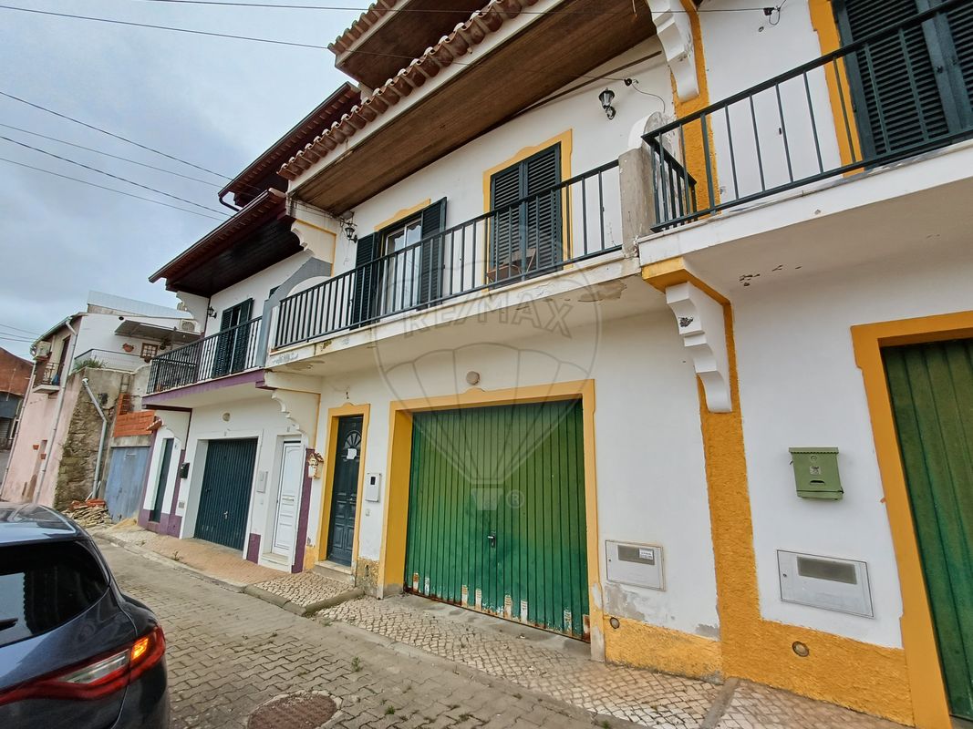 Moradia T2 à venda em Cadaval