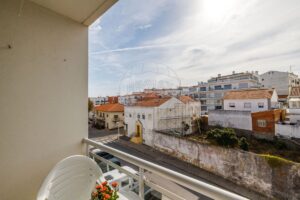 Apartamento T3 à venda em Nazaré