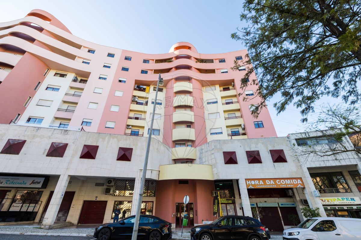 Apartamento T3 à venda em Odivelas