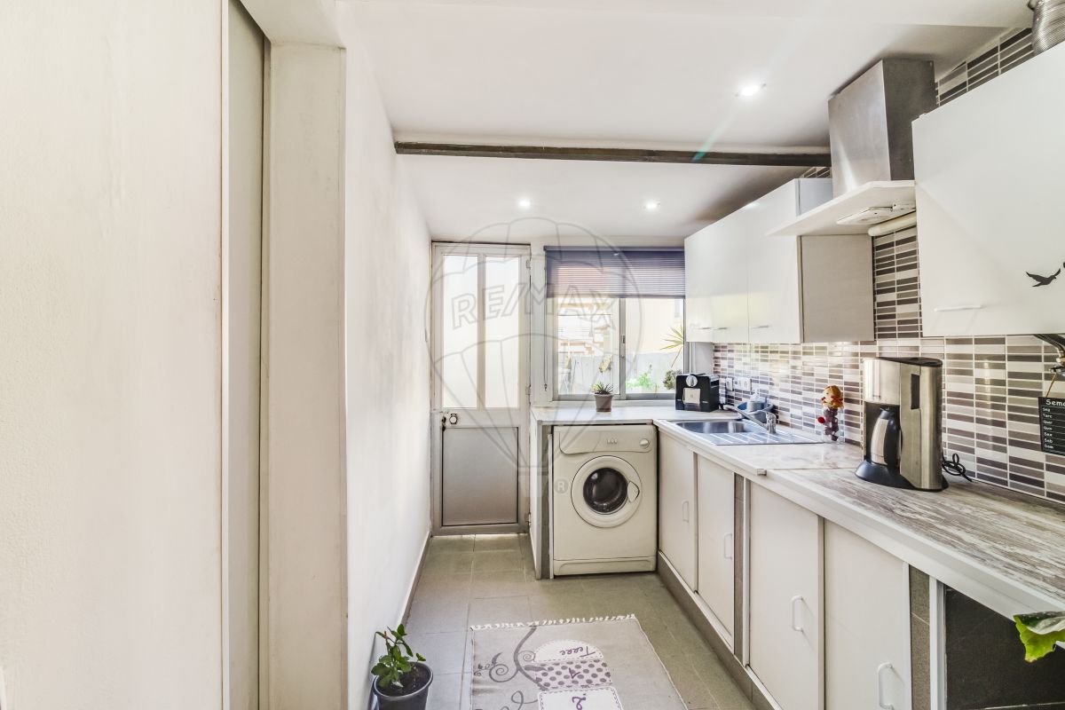 Moradia T2 à venda em Odivelas