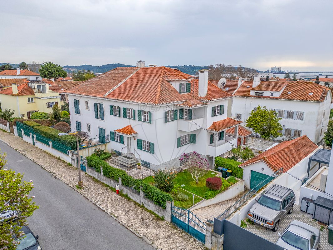 Moradia T8 de luxo à venda em Lisboa