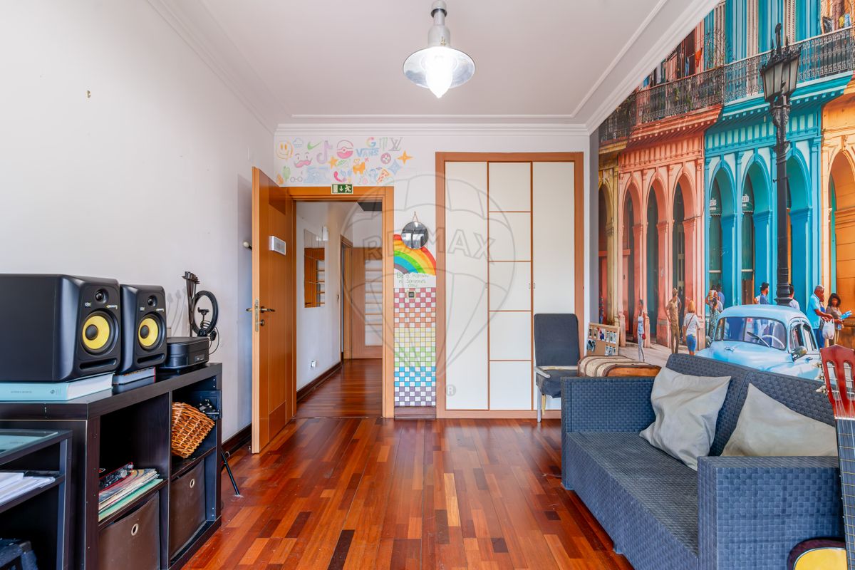 Apartamento T4 de luxo à venda em Loures