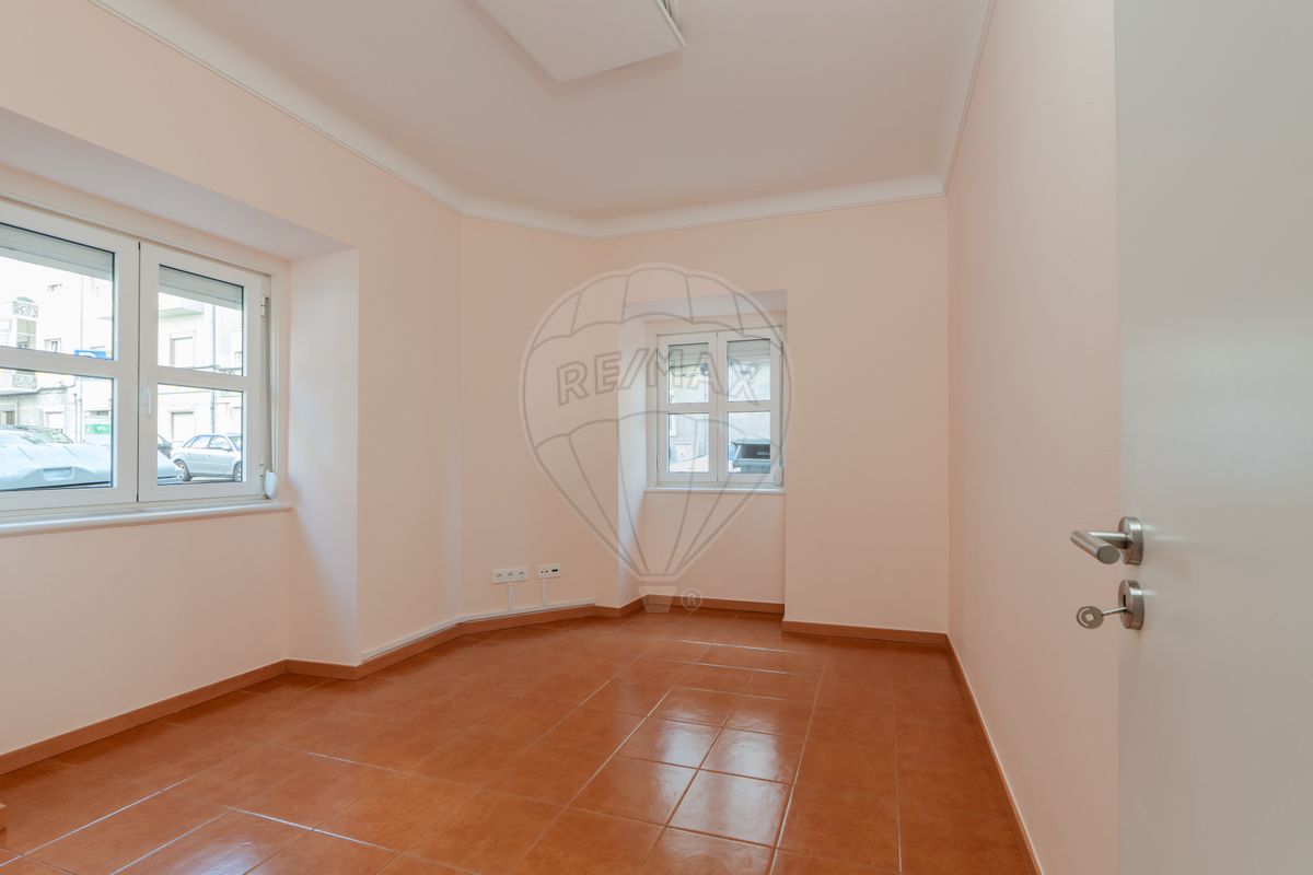 Apartamento T1 à venda em Loures
