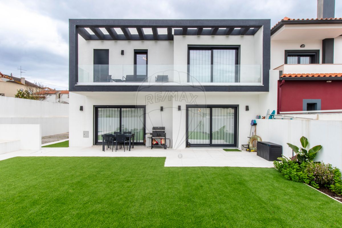 Moradia T4 à venda em Vila Franca de Xira