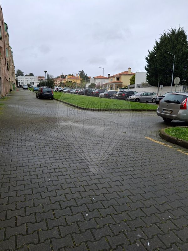 Garagem  à venda em Rinchoa