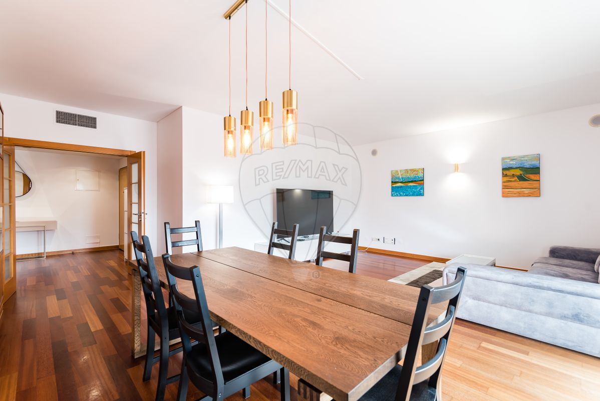 Apartamento T4 à venda em Odivelas