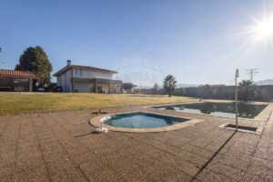 Moradia T5 à venda em Guimarães