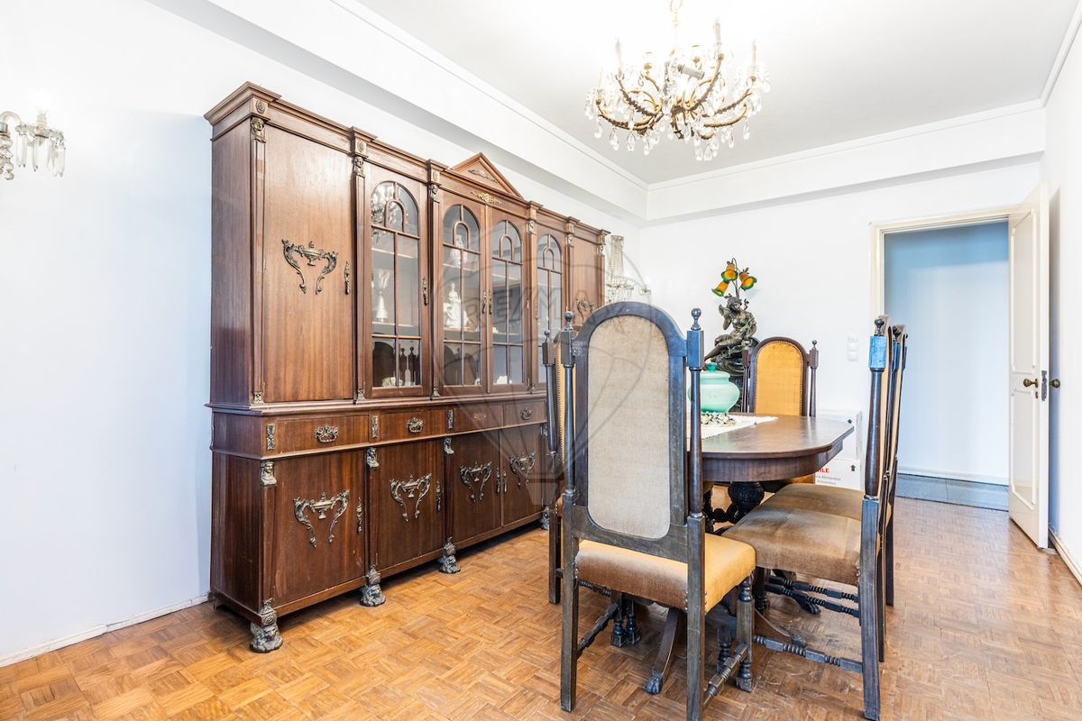 Apartamento T5 à venda em Lisboa