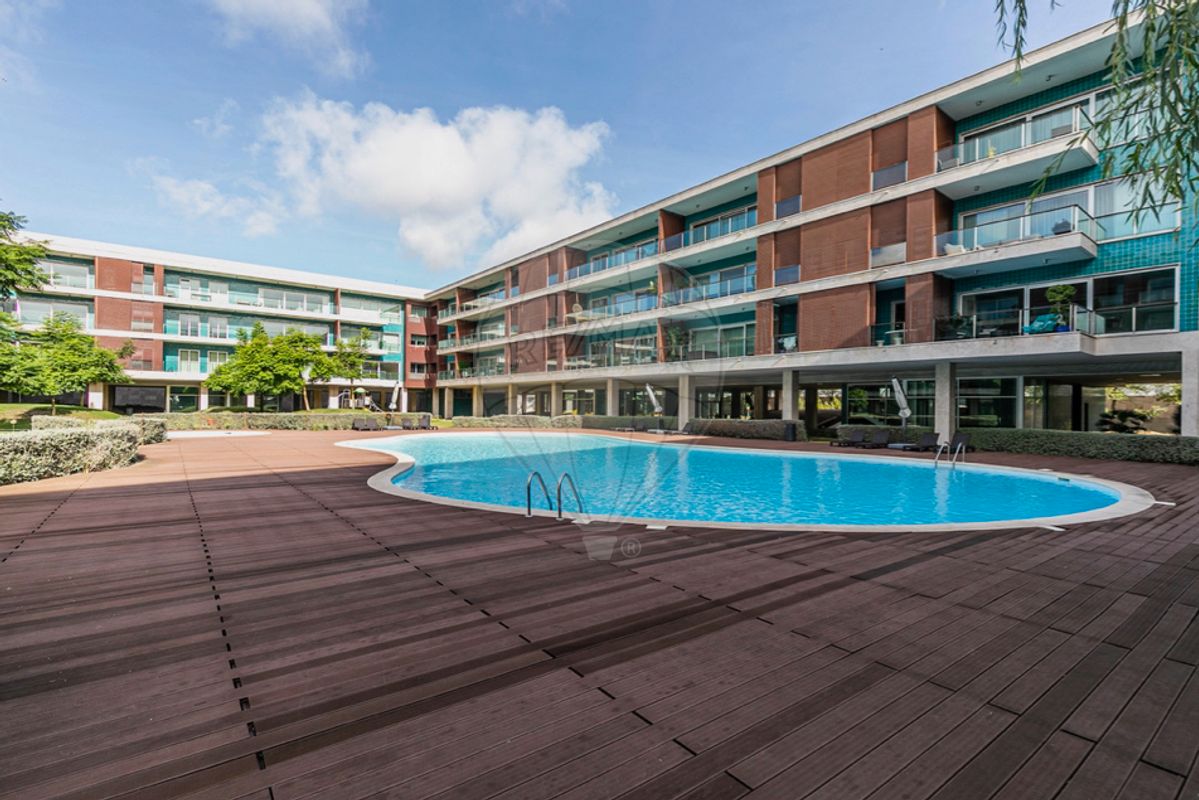 Apartamento T4 à venda em Loures