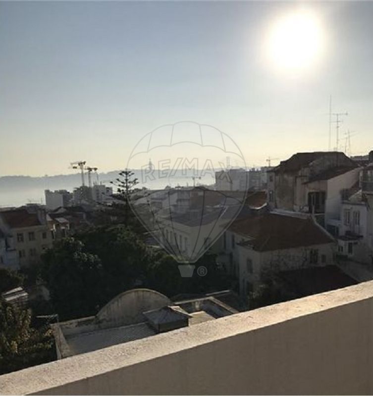 Prédio  à venda em Lisboa