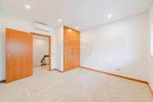Moradia T4 à venda em São João da Madeira