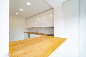 Apartamento T3 à venda em Coimbra(Sé Nova,Sta Cruz,Almedina e S.Bartolomeu)