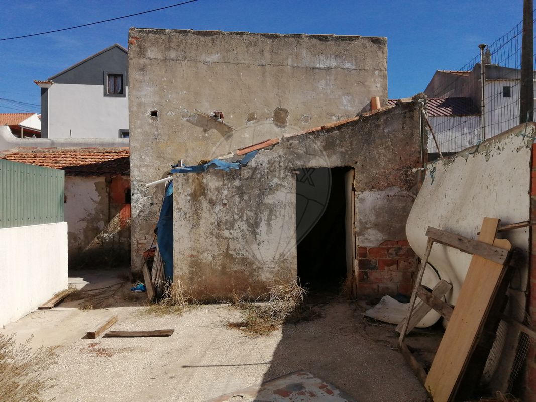 Terreno  à venda em Vila Pouca