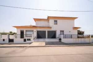 Moradia T5 à venda em Gafanha da Encarnação