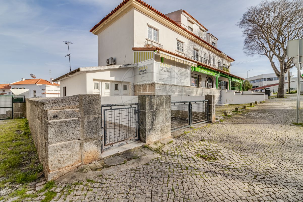 Prédio  à venda em Cascais