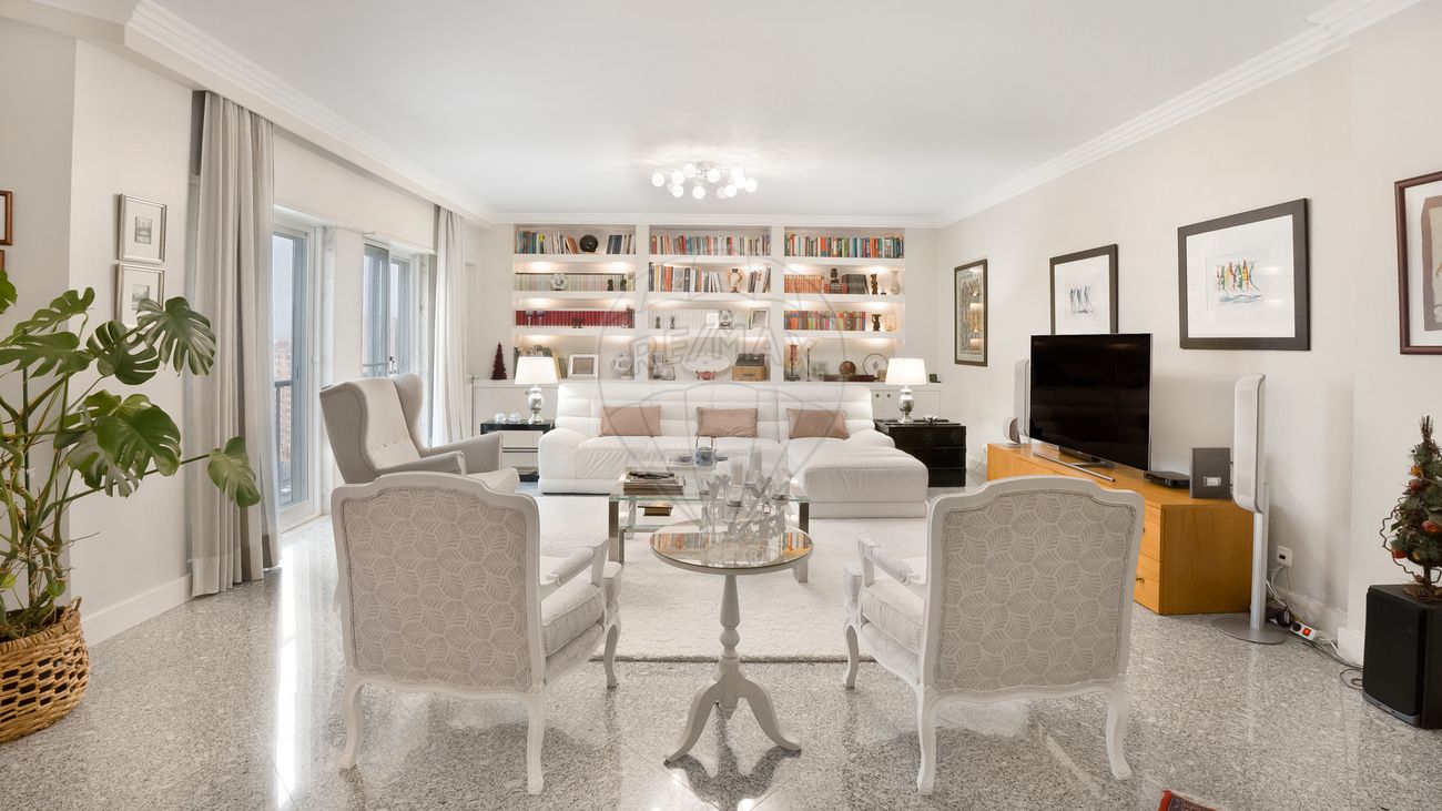 Apartamento T4 à venda em Lisboa