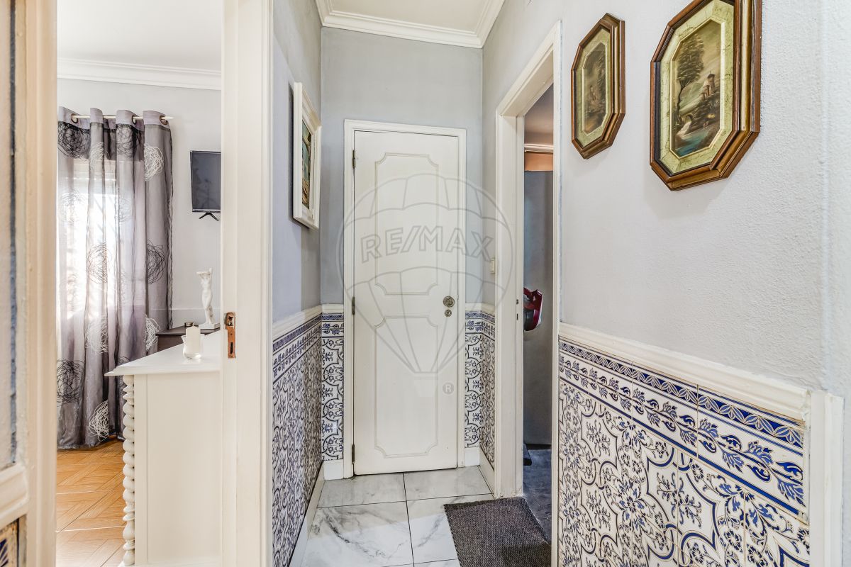 Moradia T2 à venda em Odivelas